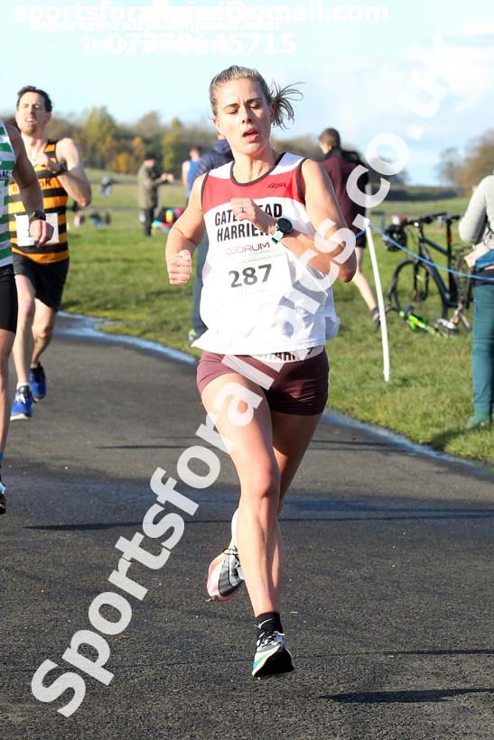 Senior men and women, Heaton Memorial 10k Road Race, Town Moor, Newcastle.  Photo: David T. Hewitson/Sports for All Pics